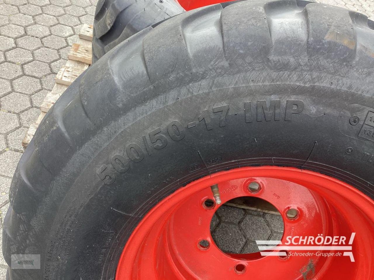 Reifen des Typs Fendt KOMPLETTRÄDER 500/50 R17 (FENDT FORMER), Gebrauchtmaschine in Norden (Bild 3)