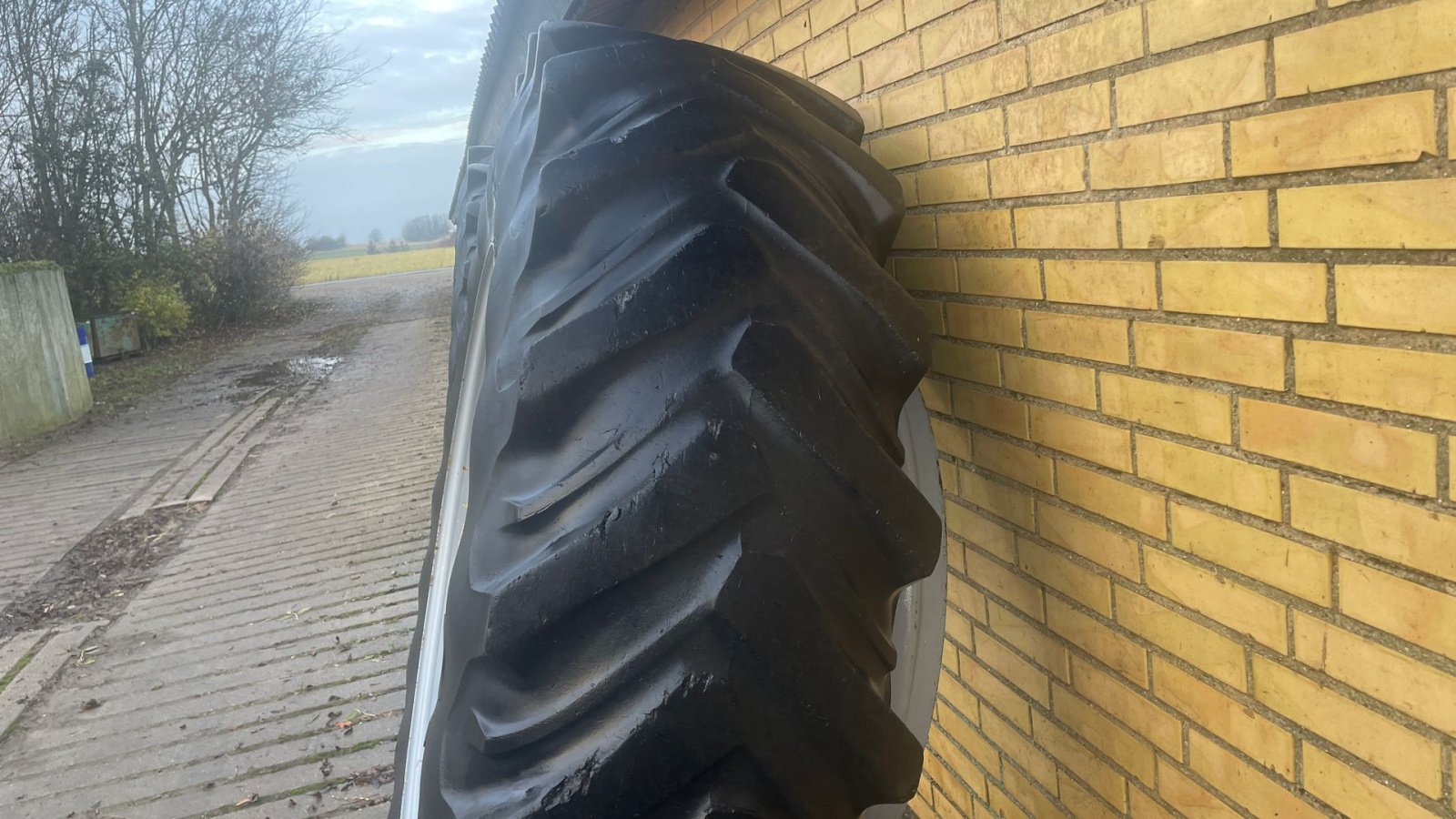 Reifen tip Firestone 20.8-42, Gebrauchtmaschine in Slagelse (Poză 3)
