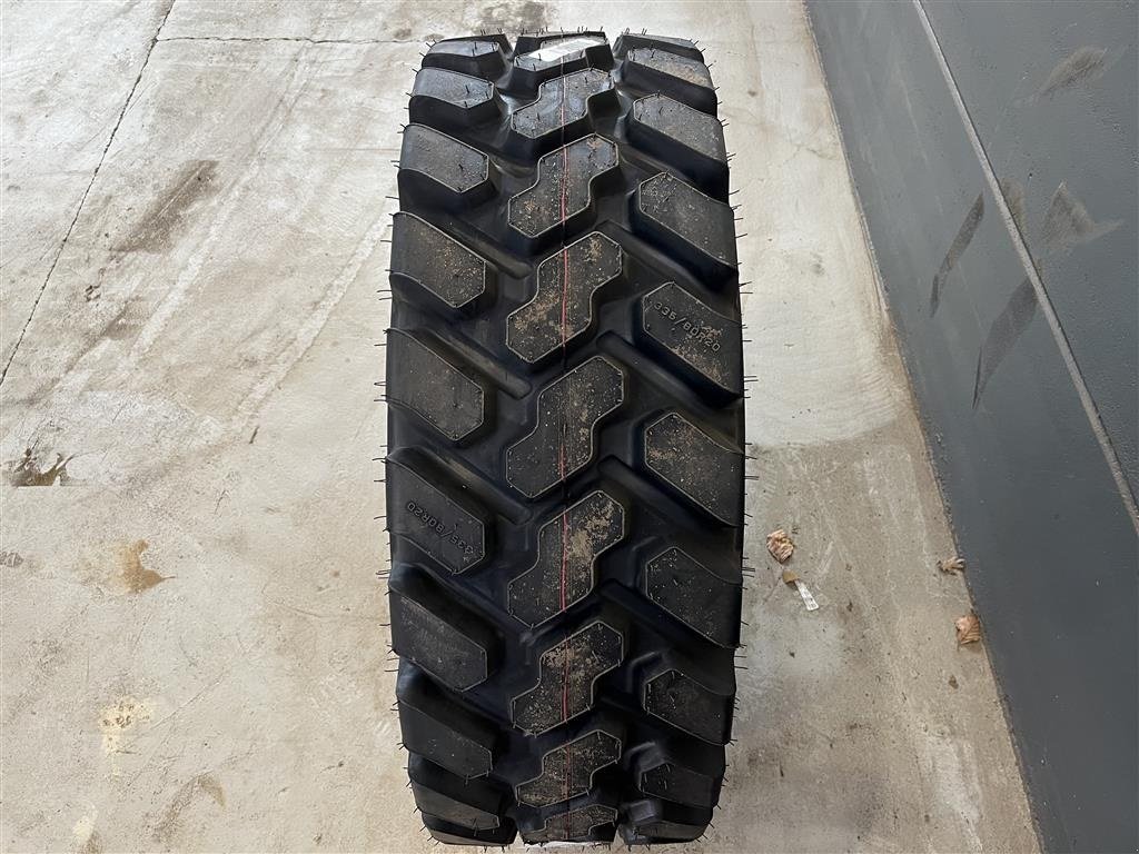 Reifen typu Firestone 335/80R20 til Strenglægger, Gebrauchtmaschine v Haderup (Obrázek 2)