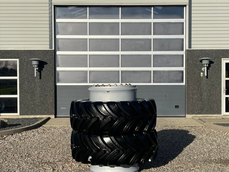 Reifen typu Firestone 540/65R34 Sølv med ring og låse Helt nyt, har kun været prøve monteret på traktor til udstilling., Gebrauchtmaschine w Lintrup (Zdjęcie 1)