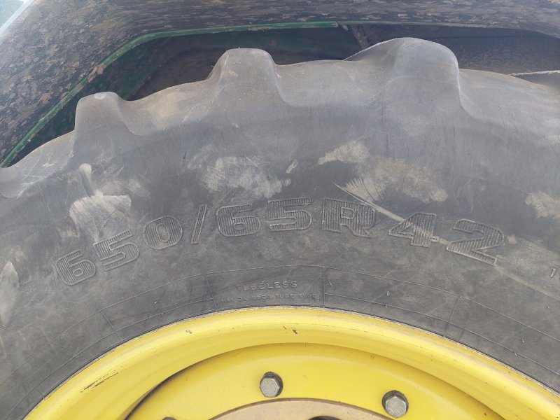 Reifen des Typs Firestone 650/65 R42, Gebrauchtmaschine in Breisach am Rhein (Bild 1)