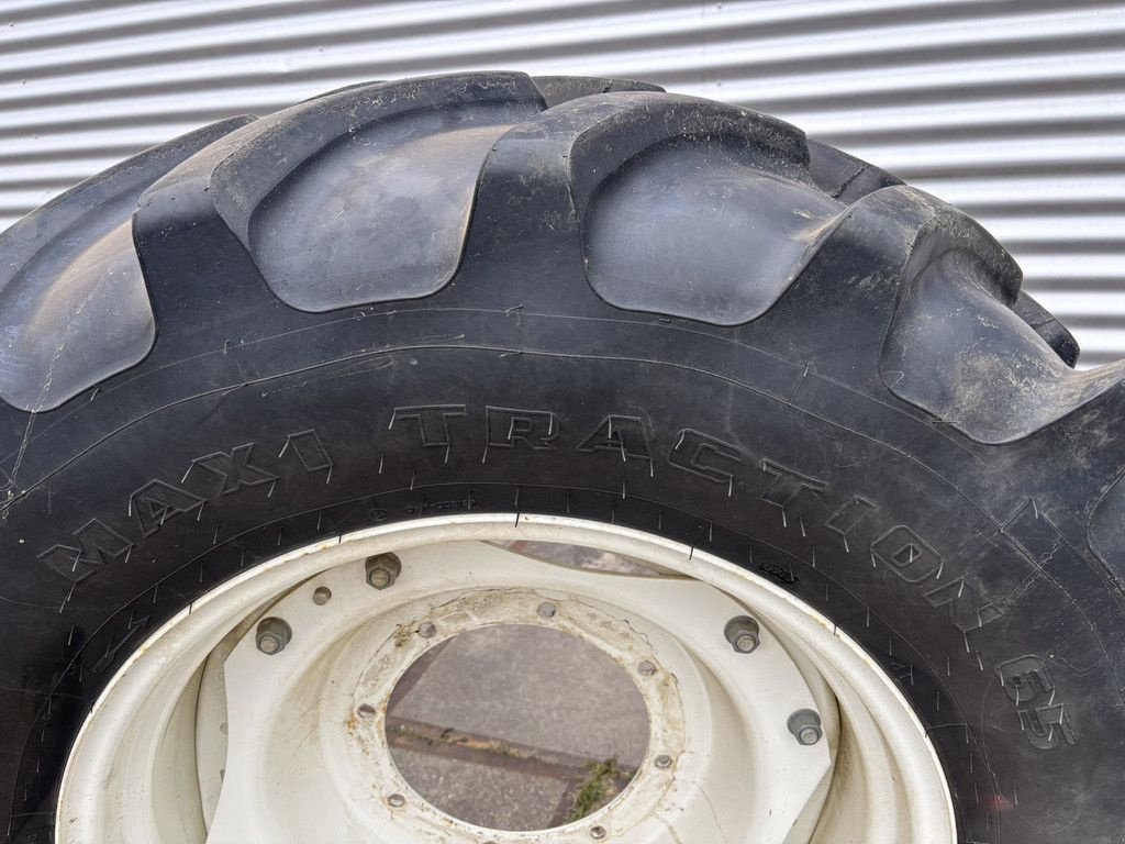 Reifen des Typs Firestone Maxi Traction 65, Gebrauchtmaschine in Wierden (Bild 4)