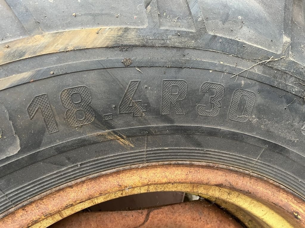 Reifen des Typs Galaxy 18.4 R30, Gebrauchtmaschine in Callantsoog (Bild 2)