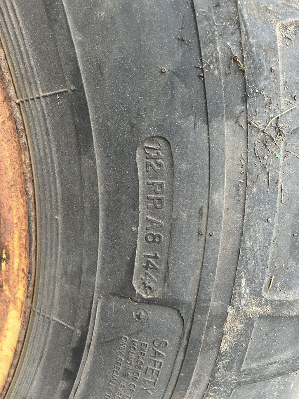 Reifen des Typs Galaxy 18.4 R30, Gebrauchtmaschine in Callantsoog (Bild 3)