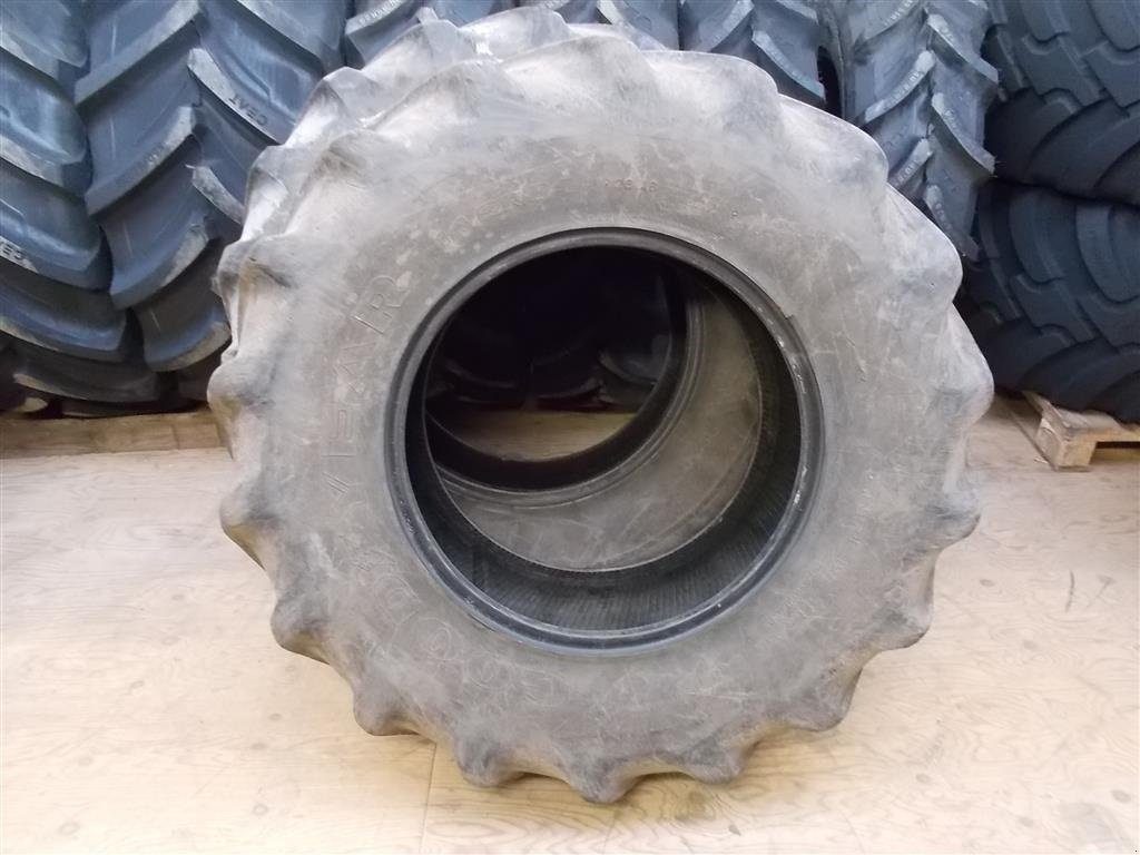 Reifen типа GoodYear 14.9R24 10-15mm mønster, Gebrauchtmaschine в Roslev (Фотография 3)