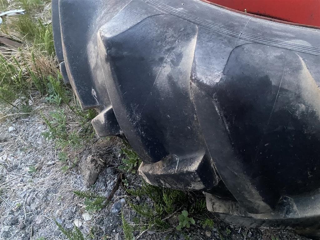 Reifen typu GoodYear 16,9 R 34 prisen er for 2 stk., Gebrauchtmaschine v øster ulslev (Obrázek 4)