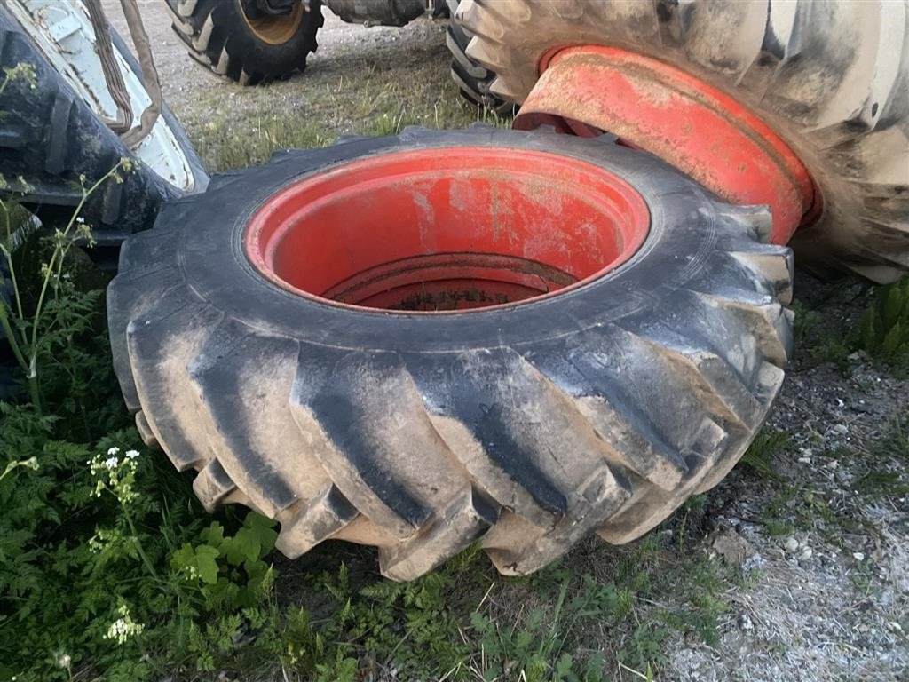 Reifen typu GoodYear 16,9 R 34 prisen er for 2 stk., Gebrauchtmaschine v øster ulslev (Obrázek 2)