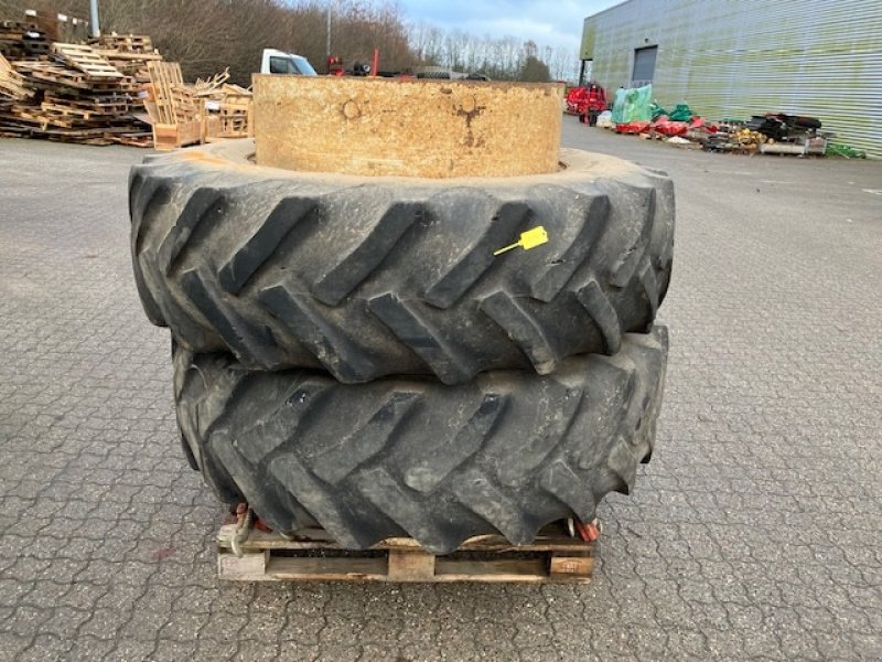 Reifen типа GoodYear 18,4 R38 med bespænd, Gebrauchtmaschine в Horsens (Фотография 1)