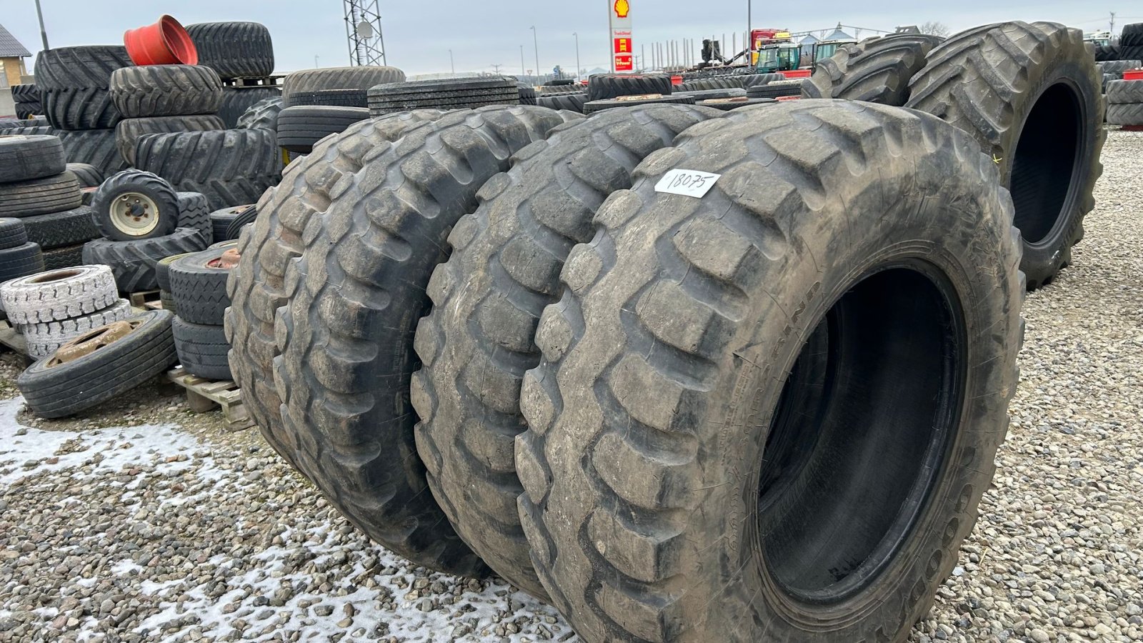 Reifen van het type GoodYear 440/80R28, Gebrauchtmaschine in Rødekro (Foto 2)