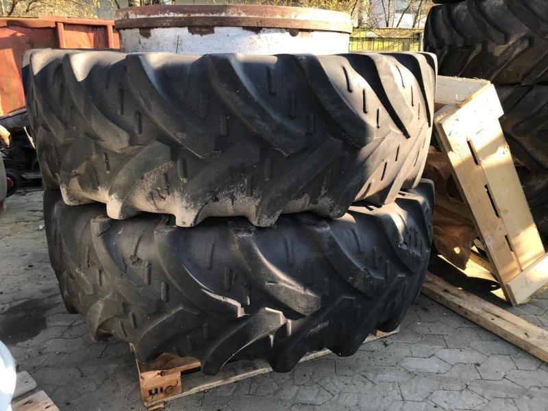 Reifen of the type GoodYear 520/70R38, Gebrauchtmaschine in Give (Picture 1)