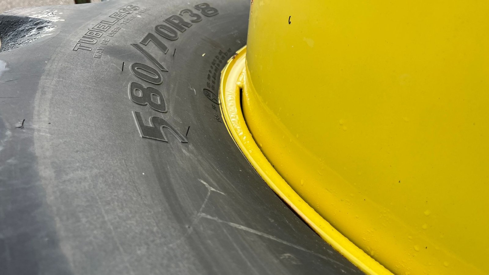 Reifen des Typs GoodYear 580/70R38, Gebrauchtmaschine in Nørager (Bild 2)