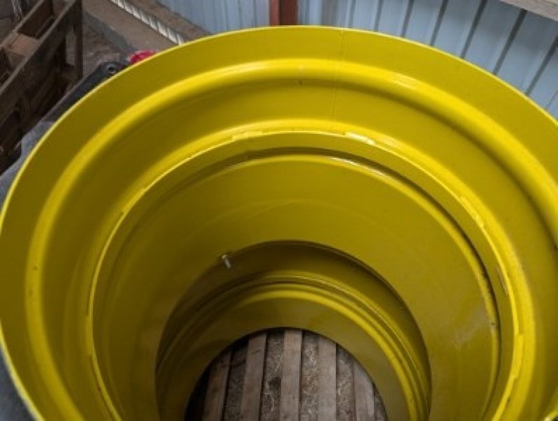 Reifen des Typs GoodYear 710/70R38 TVILLINGHJUL M,LÅSE Nymalet Komplet sæt med front TWhjul 600/65-28, Gebrauchtmaschine in Løgstør (Bild 2)