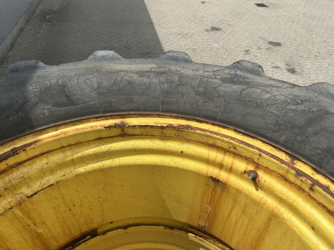 Reifen des Typs John Deere 710/70R42, Gebrauchtmaschine in Bramming (Bild 11)
