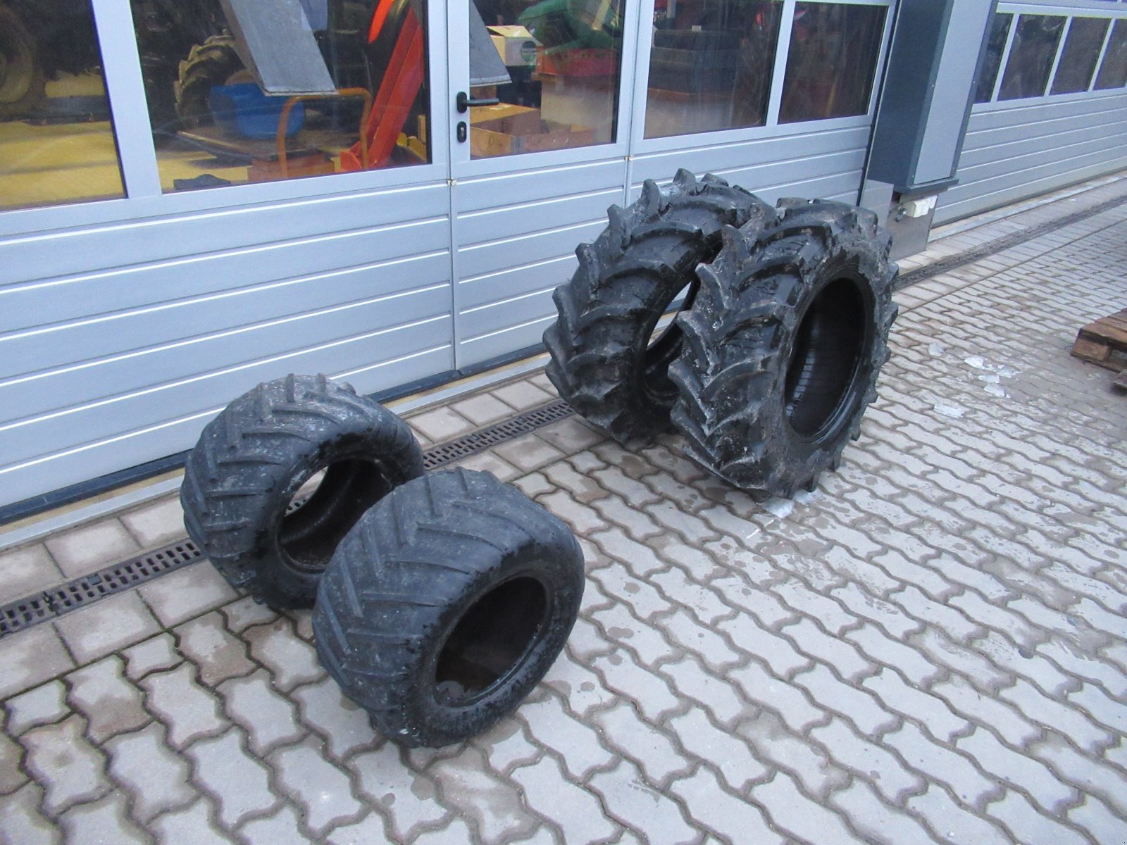 Reifen typu Kenda 24x12.00 - 12, Gebrauchtmaschine v Waischenfeld (Obrázek 1)