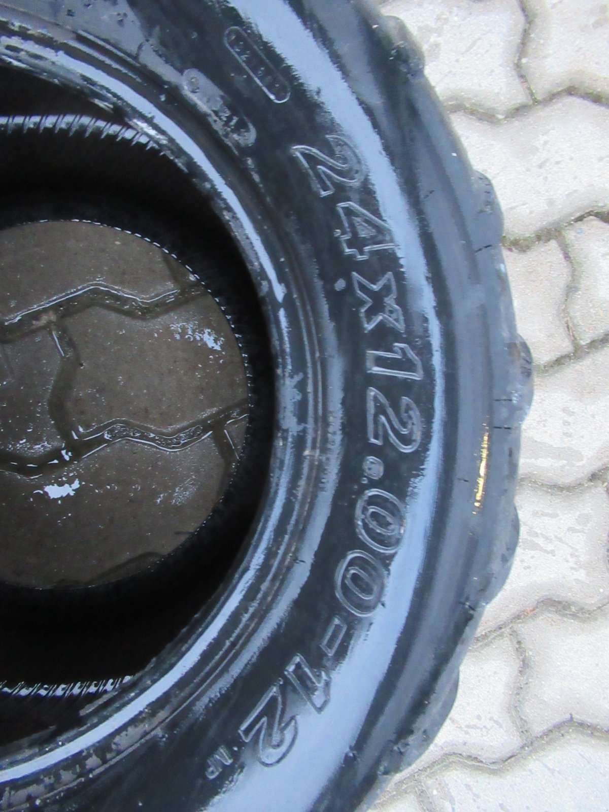 Reifen typu Kenda 24x12.00 - 12, Gebrauchtmaschine v Waischenfeld (Obrázek 3)