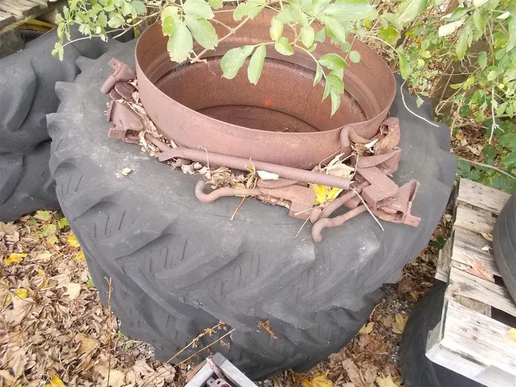 Reifen des Typs Kleber 16.9 X 38 Med Ring og beslag., Gebrauchtmaschine in Roslev (Bild 2)