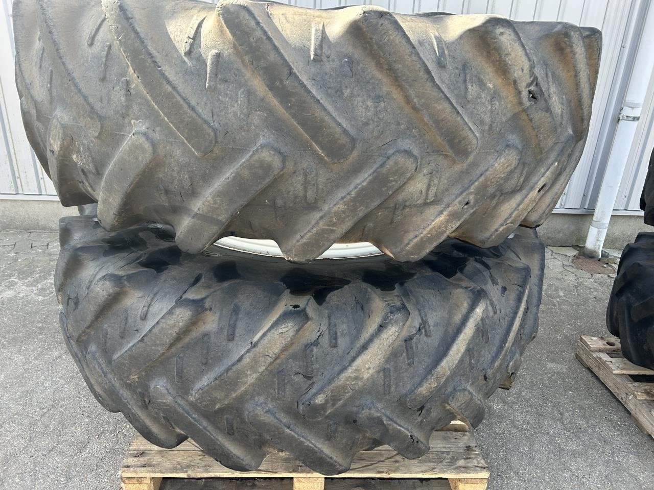 Reifen des Typs Kleber 20.8R38 / 16.9R28, Gebrauchtmaschine in Bramming (Bild 7)