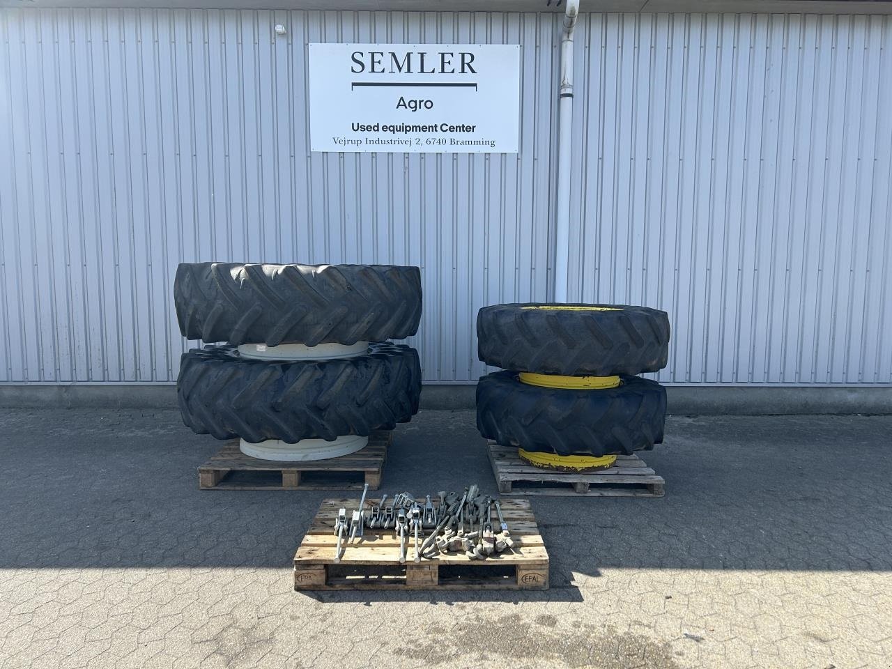 Reifen des Typs Kleber 20.8R38 / 16.9R28, Gebrauchtmaschine in Bramming (Bild 1)