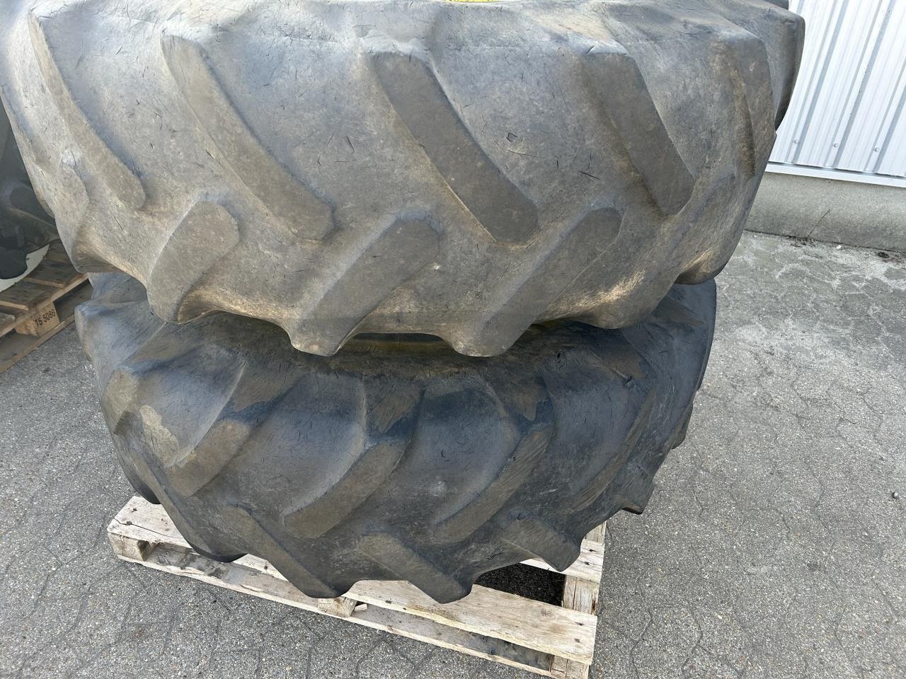 Reifen des Typs Kleber 20.8R38 / 16.9R28, Gebrauchtmaschine in Bramming (Bild 5)