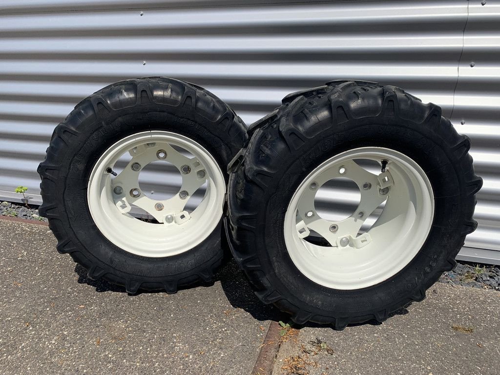 Reifen des Typs Kleber Band, Gebrauchtmaschine in Wierden (Bild 3)