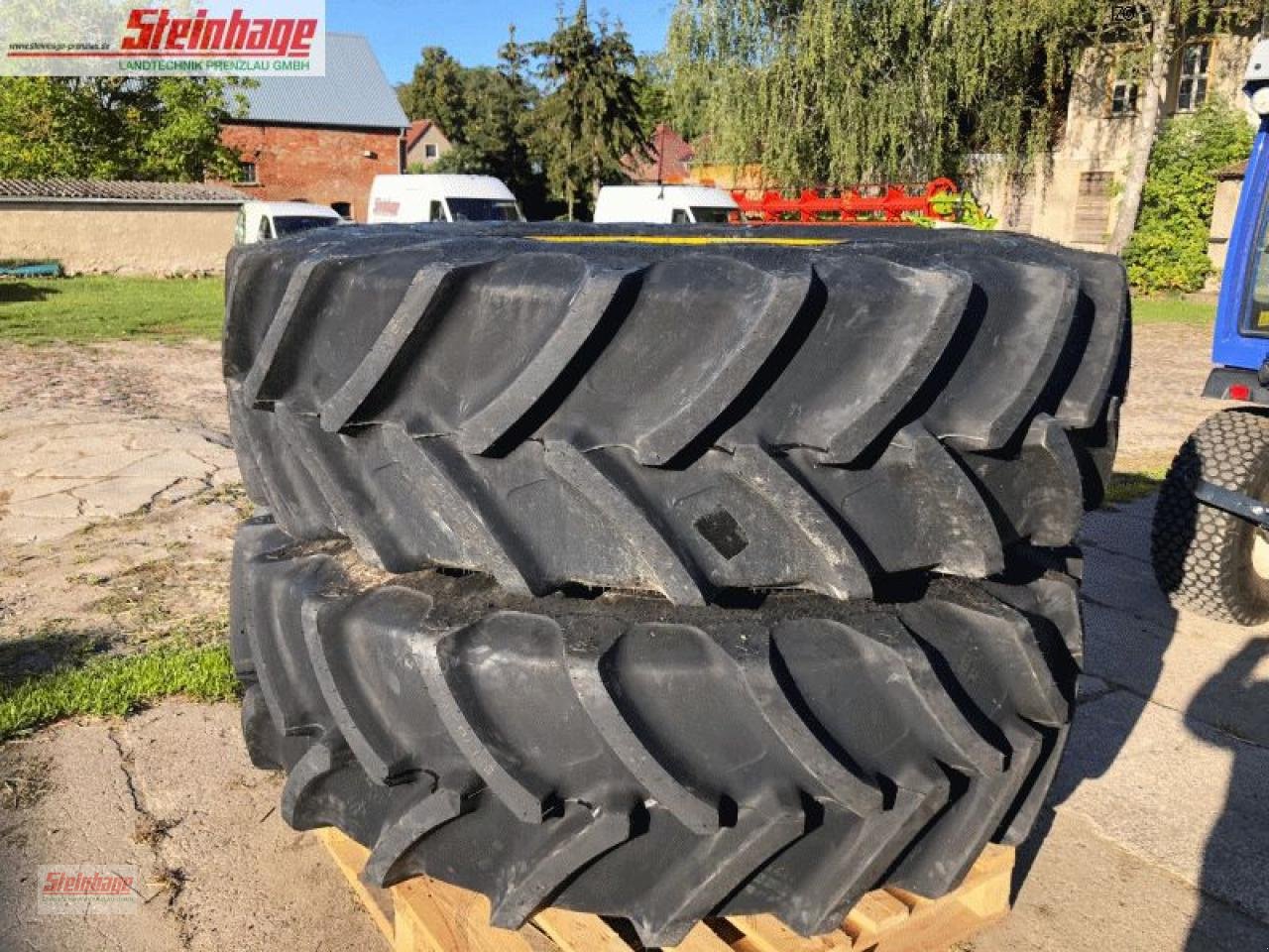 Reifen des Typs Kotte 520/85R42, Neumaschine in Rollwitz (Bild 1)