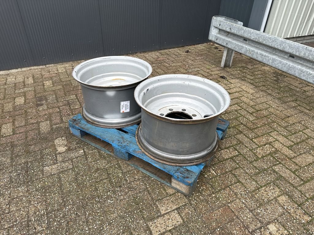 Reifen des Typs Massey Ferguson 14X24&#039;&#039; VELGEN, Gebrauchtmaschine in MARIENHEEM (Bild 2)