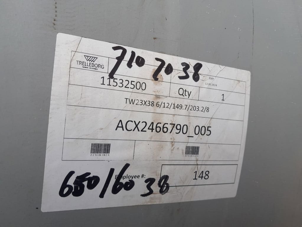 Reifen des Typs Massey Ferguson VELGEN 38X23 INCH, Gebrauchtmaschine in MARIENHEEM (Bild 3)