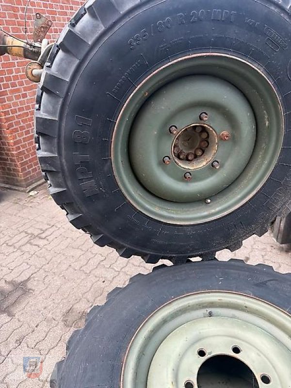 Reifen des Typs Mercedes-Benz Räder 12.5r20 335/80R20 Conti Pirelli, Gebrauchtmaschine in Fitzen (Bild 4)