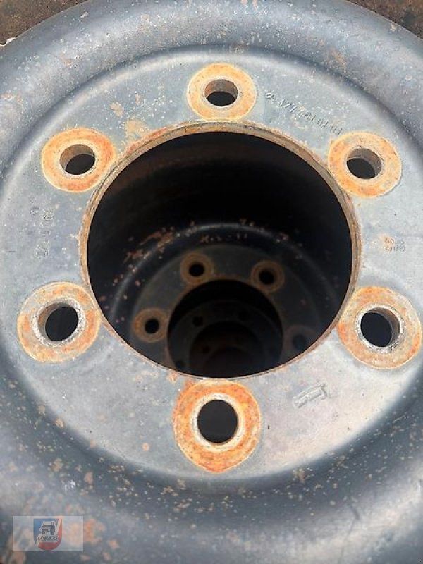 Reifen des Typs Mercedes-Benz Räder 335/80R20 6 Loch verstärkte Felge, Gebrauchtmaschine in Fitzen (Bild 7)