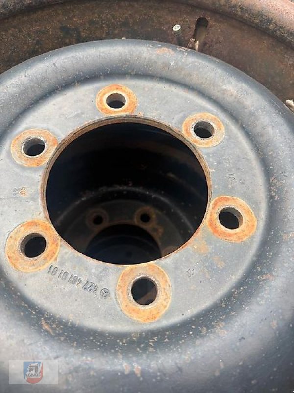 Reifen des Typs Mercedes-Benz Räder 335/80R20 6 Loch verstärkte Felge, Gebrauchtmaschine in Fitzen (Bild 4)