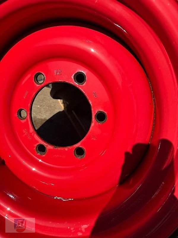 Reifen des Typs Mercedes-Benz Reifen Räder Michelin 425/75R20 Felge 13x20 Südrad, Gebrauchtmaschine in Fitzen (Bild 8)