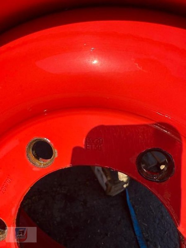 Reifen des Typs Mercedes-Benz Reifen Räder Michelin 425/75R20 Felge 13x20 Südrad, Gebrauchtmaschine in Fitzen (Bild 6)