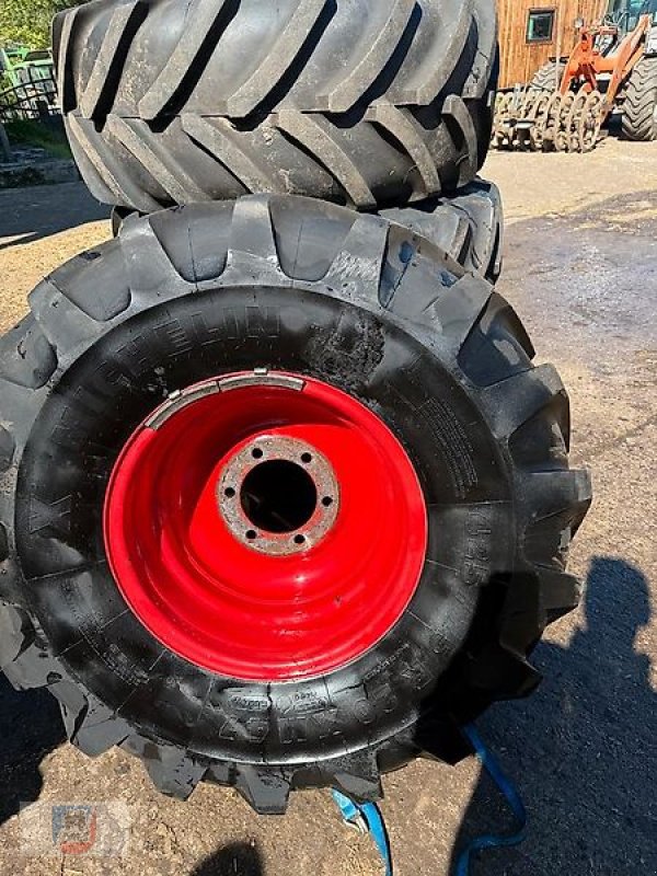 Reifen des Typs Mercedes-Benz Reifen Räder Michelin 425/75R20 Felge 13x20 Südrad, Gebrauchtmaschine in Fitzen (Bild 4)