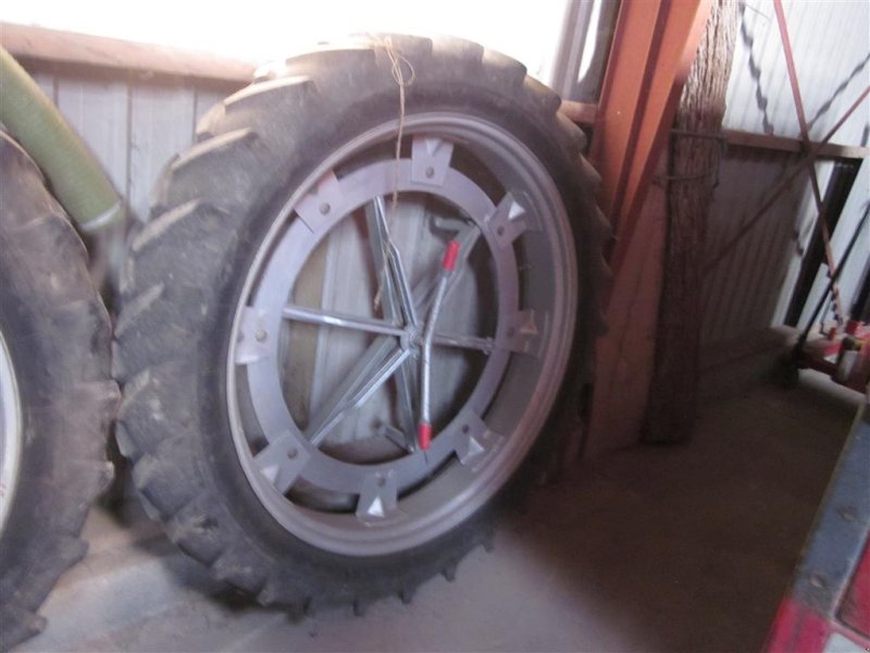 Reifen typu Michelin 11,2X48, Gebrauchtmaschine v Aabenraa (Obrázek 1)