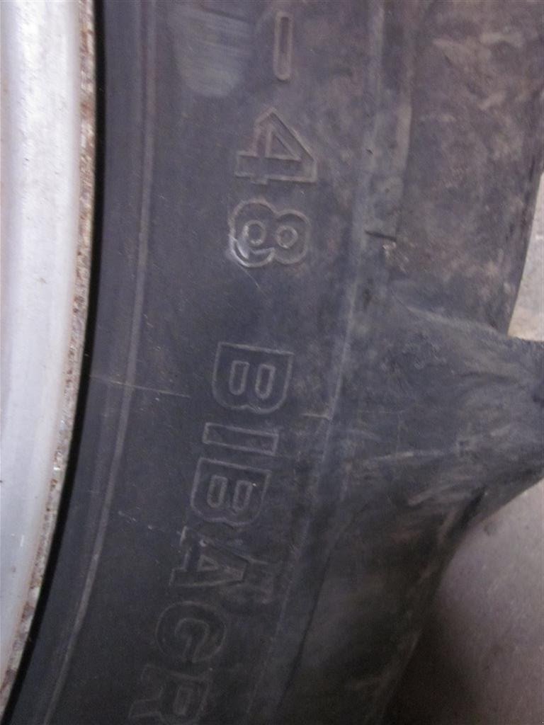 Reifen des Typs Michelin 11,2X48, Gebrauchtmaschine in Aabenraa (Bild 2)