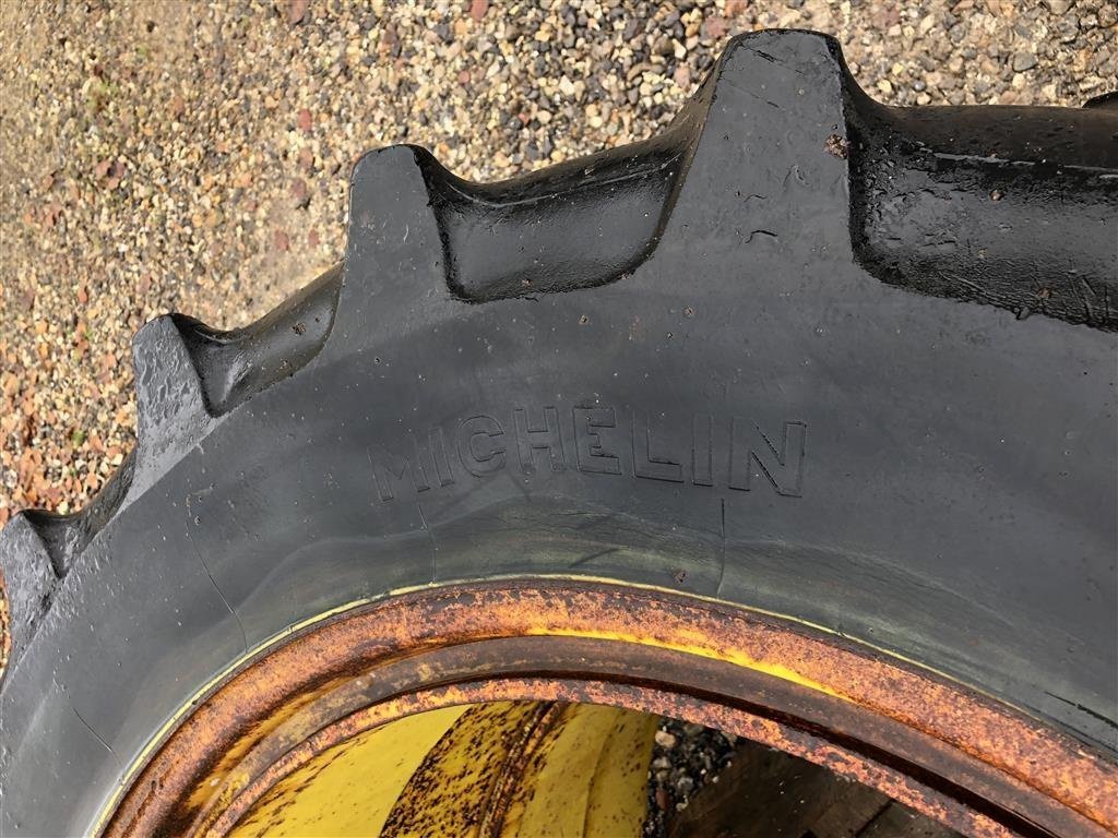 Reifen des Typs Michelin 14.9 R38, Gebrauchtmaschine in Aulum (Bild 3)