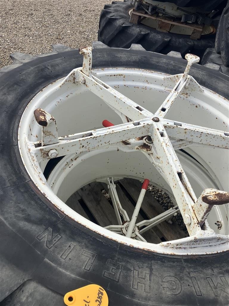 Reifen des Typs Michelin 16.9 R34, Gebrauchtmaschine in Hurup Thy (Bild 2)