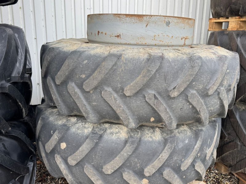 Reifen tip Michelin 20.8R38 TVILLINGEHJUL MED 8 LÅSE!, Gebrauchtmaschine in Nørager (Poză 1)