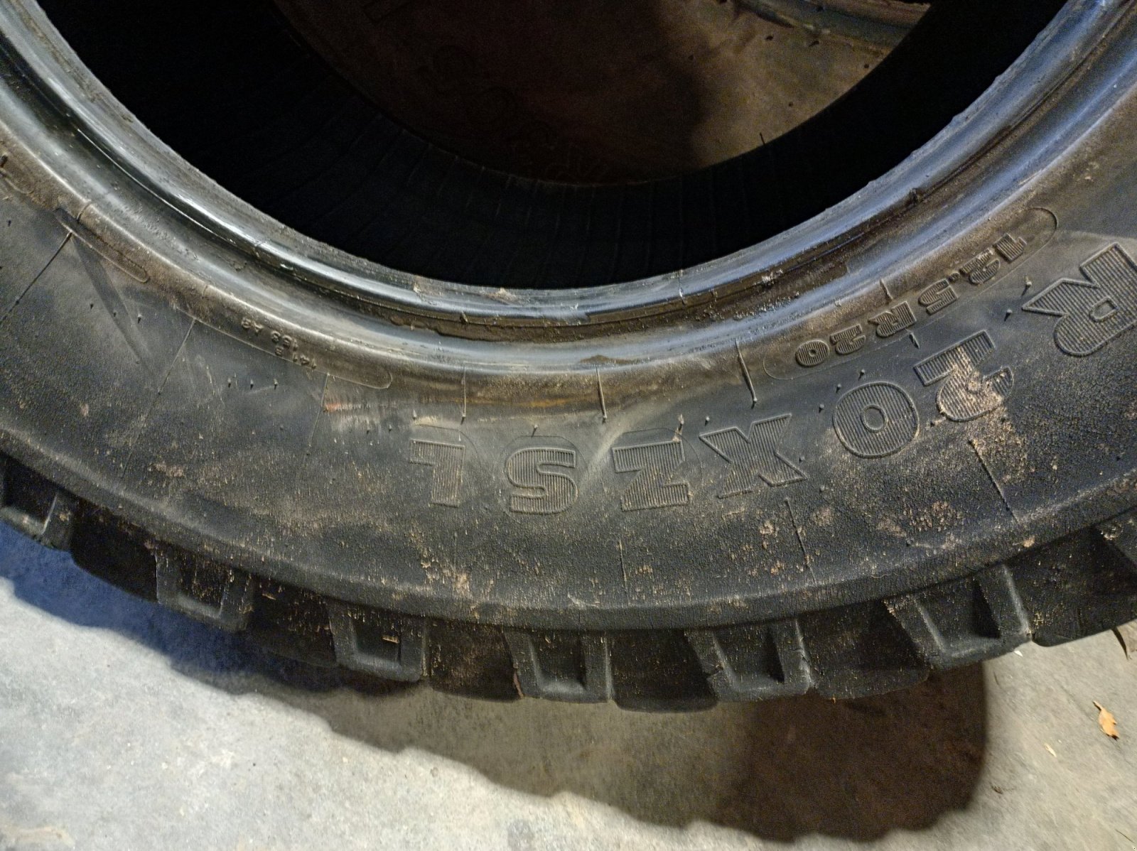 Reifen типа Michelin 335/80 R20, Gebrauchtmaschine в Großhabersdorf (Фотография 3)