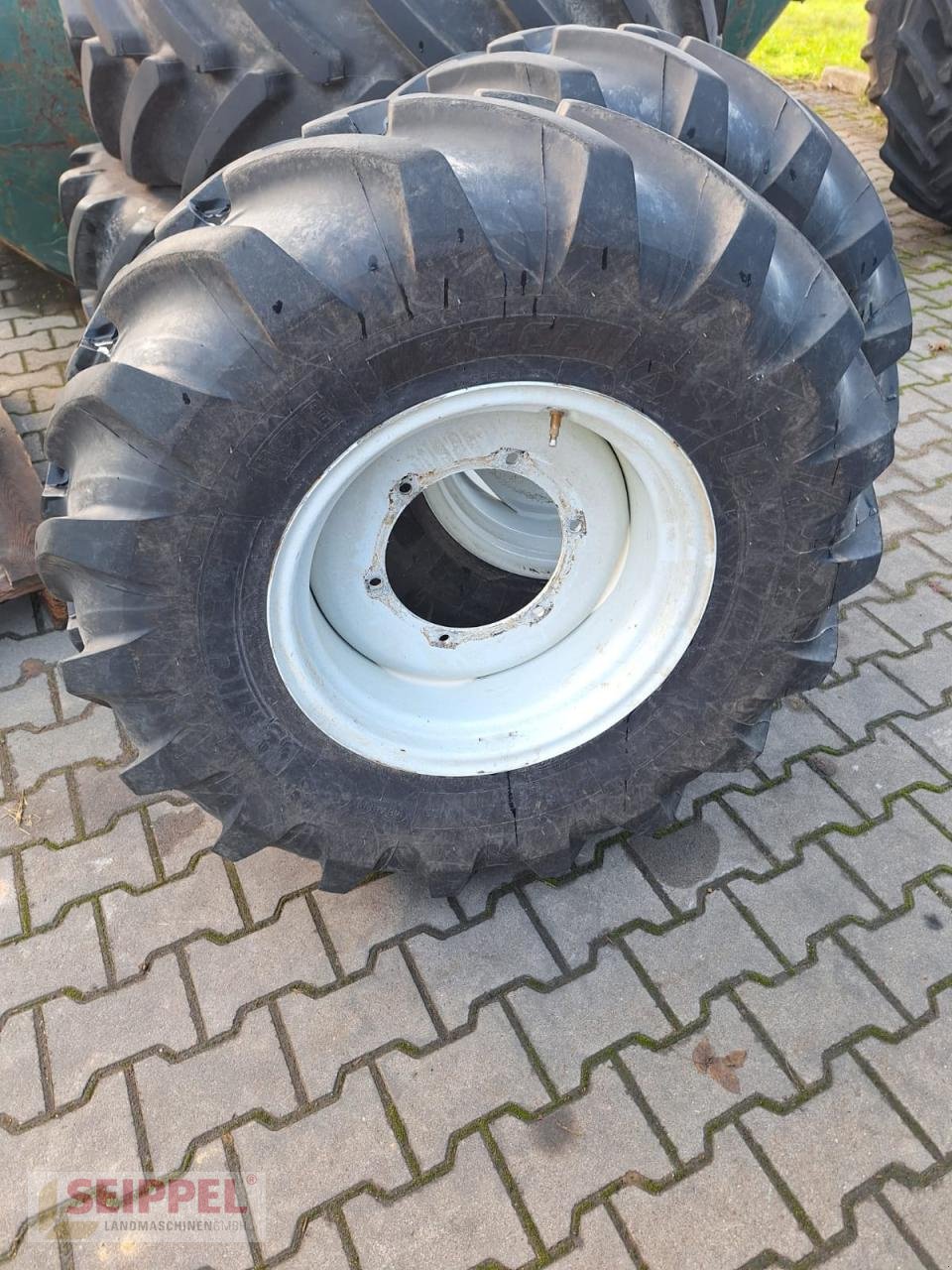 Reifen typu Michelin 380/75R20, Gebrauchtmaschine v Groß-Umstadt (Obrázek 2)