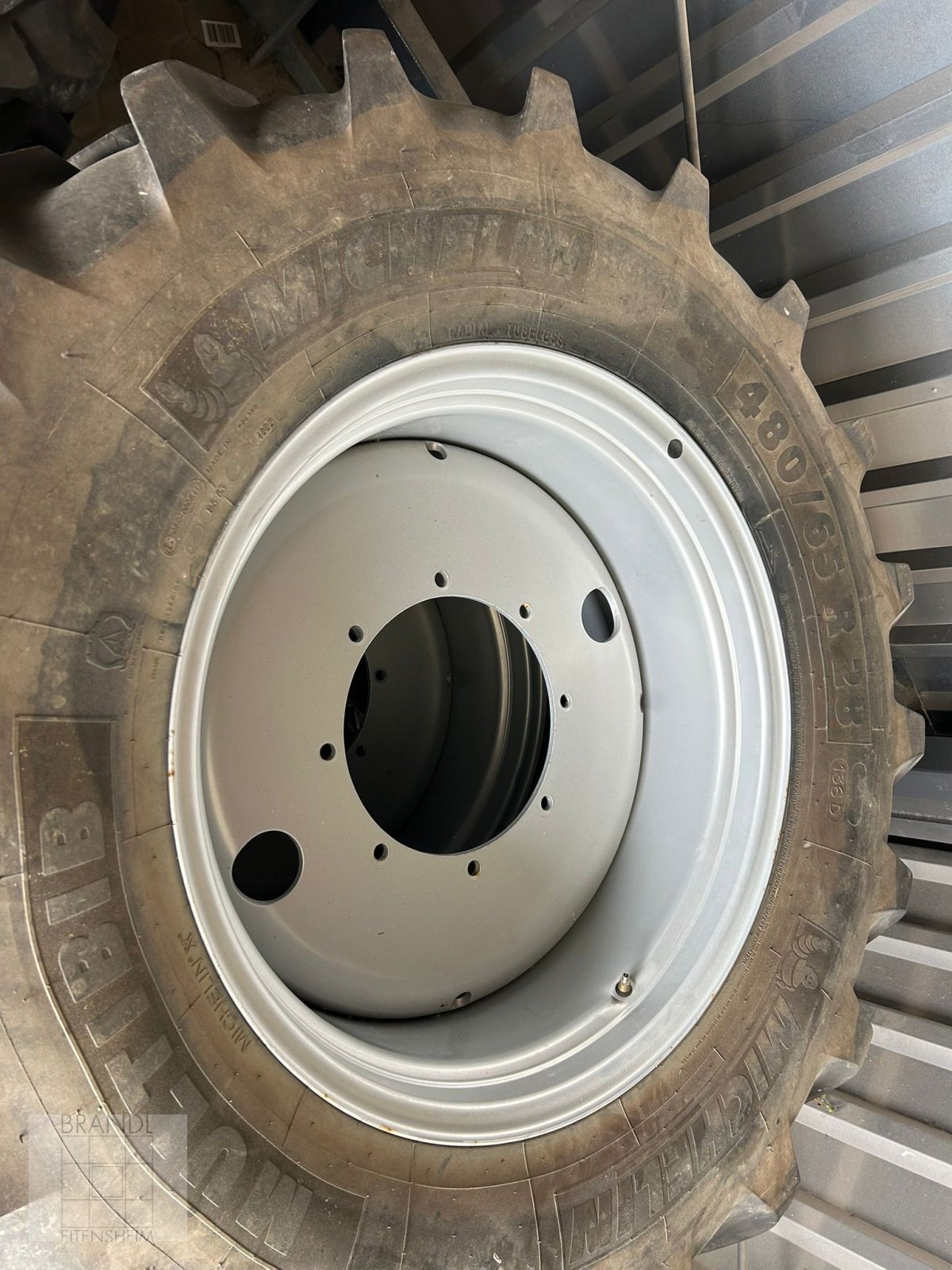 Reifen от тип Michelin 480/65 R28, Gebrauchtmaschine в Eitensheim (Снимка 1)