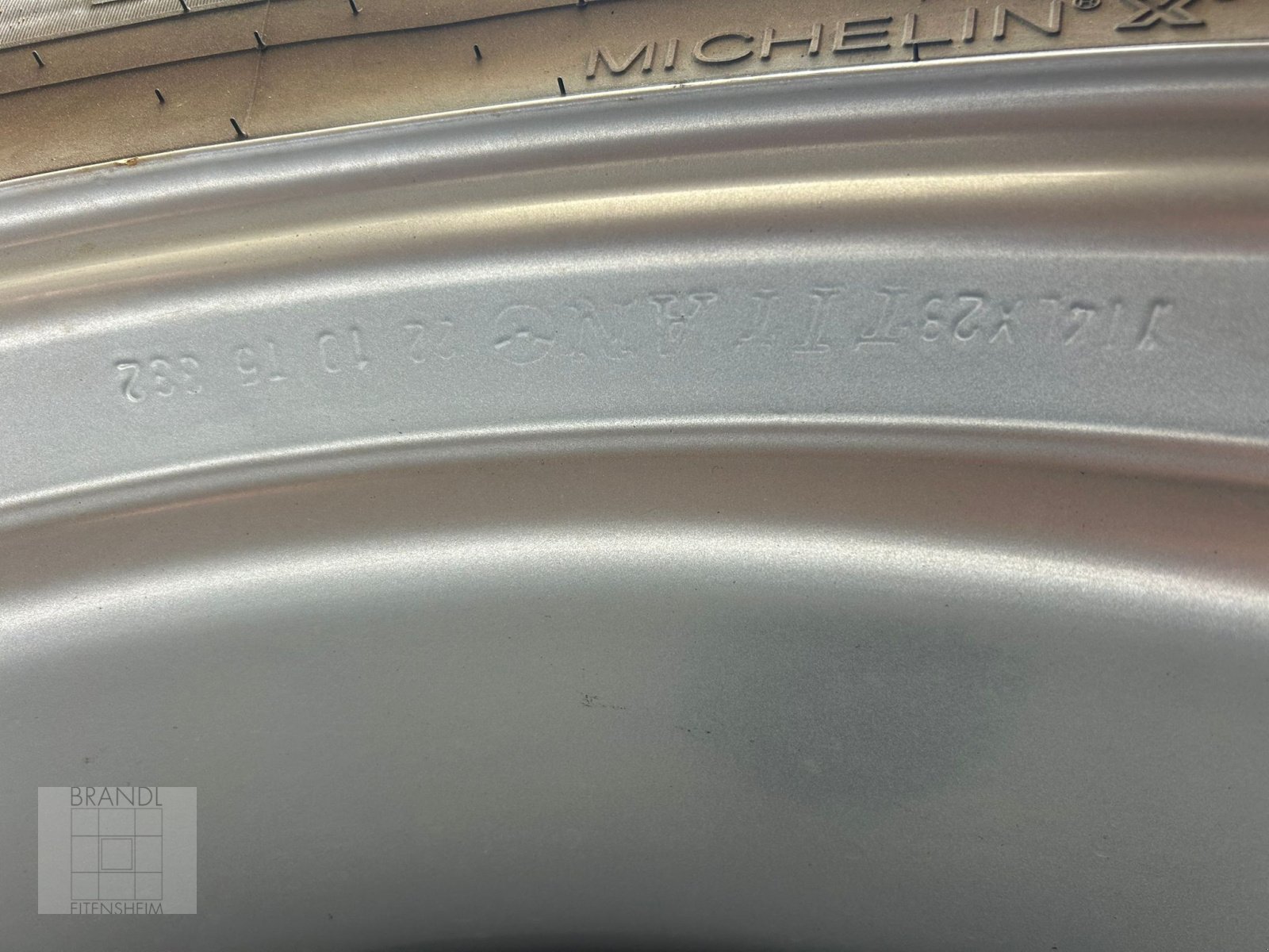 Reifen от тип Michelin 480/65 R28, Gebrauchtmaschine в Eitensheim (Снимка 3)
