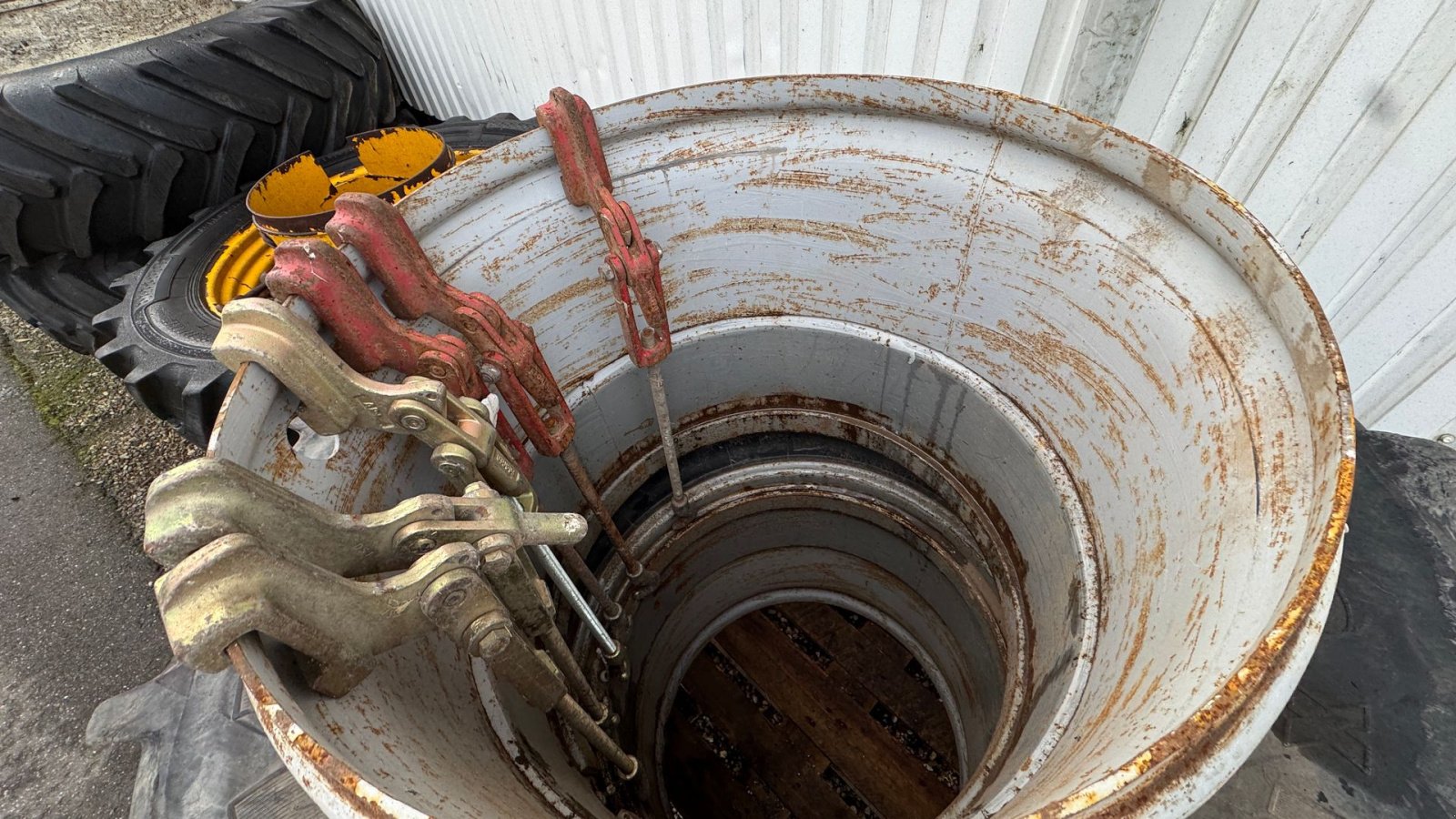 Reifen des Typs Michelin 480/65R28 TVILLINGEHJUL MED 6 LÅSE!, Gebrauchtmaschine in Nørager (Bild 3)