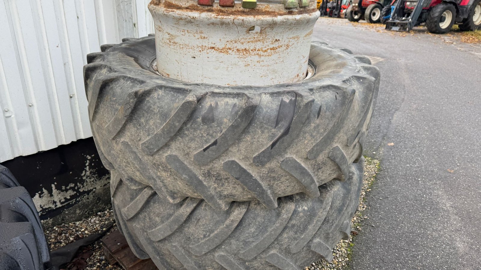 Reifen des Typs Michelin 480/65R28 TVILLINGEHJUL MED 6 LÅSE!, Gebrauchtmaschine in Nørager (Bild 1)