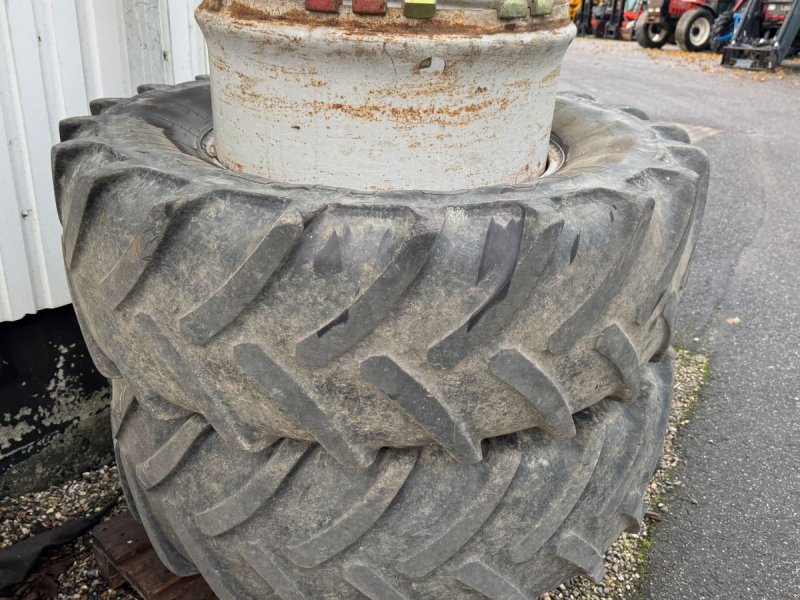 Reifen tip Michelin 480/65R28 TVILLINGEHJUL MED 6 LÅSE!, Gebrauchtmaschine in Nørager (Poză 1)