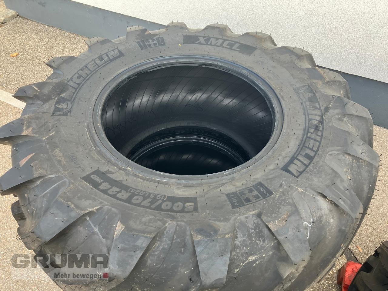 Reifen del tipo Michelin 500/70 R 24 XMCL, Neumaschine In Friedberg-Derching (Immagine 4)
