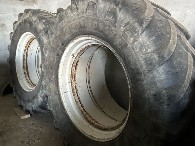 Reifen του τύπου Michelin 580/70x38 og 480/70x28. Der medfølger låse., Gebrauchtmaschine σε øster ulslev (Φωτογραφία 1)