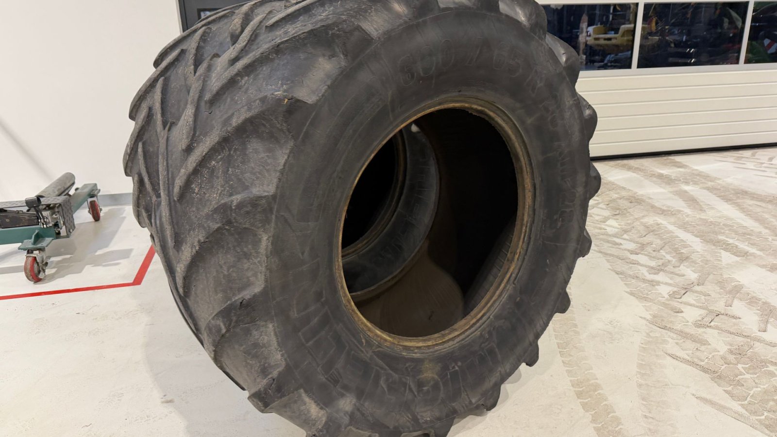 Reifen of the type Michelin 600/65R28, Gebrauchtmaschine in Nørager (Picture 2)