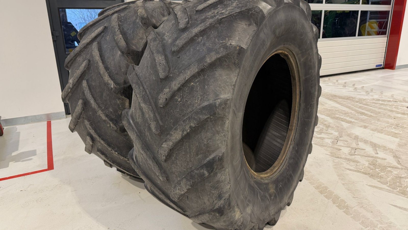 Reifen of the type Michelin 600/65R28, Gebrauchtmaschine in Nørager (Picture 1)