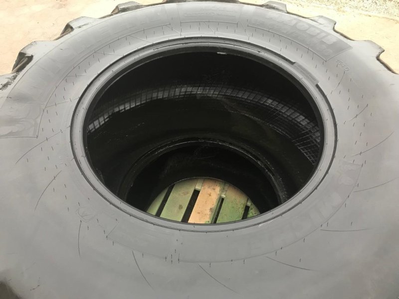 Reifen des Typs Michelin 620/75R30, Gebrauchtmaschine in Tim (Bild 1)